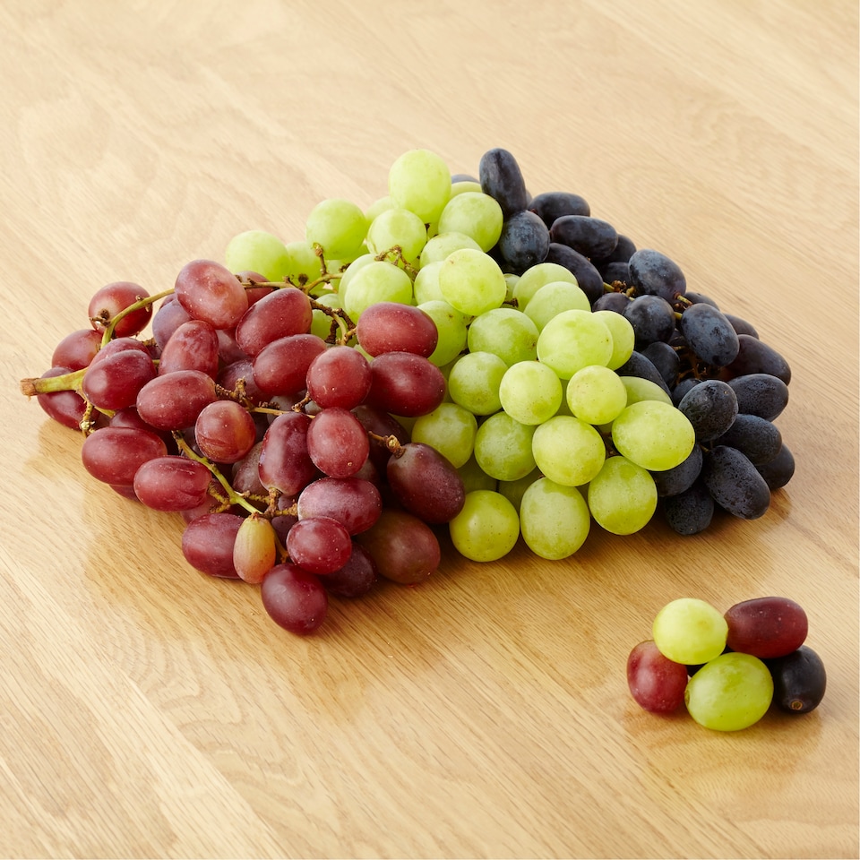 image 1 of Tesco Seedless Grapes 1Kg