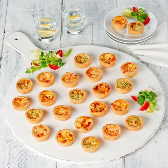 Tesco Easy Entertaining 24 Mini Quiche Selection 552G