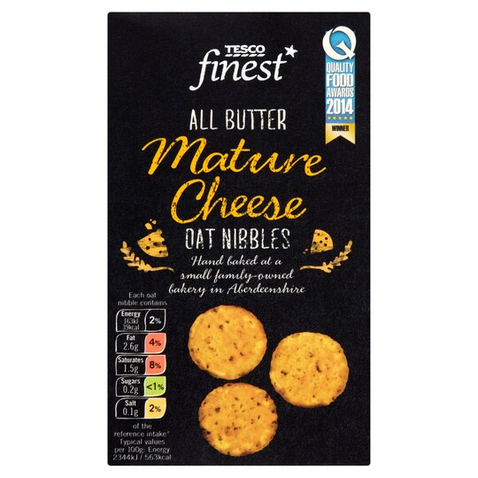 Tesco Finest* Extra Mature Cheddar Oat Nibbles 125G Tesco Groceries