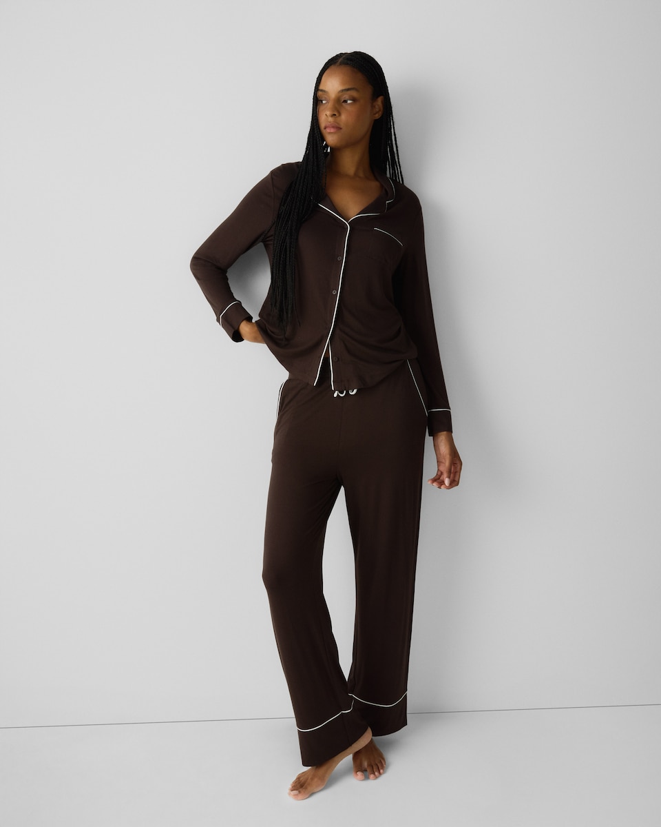 image 1 of F&F Contrast Piping Revere Pyjama Set in Chocolate