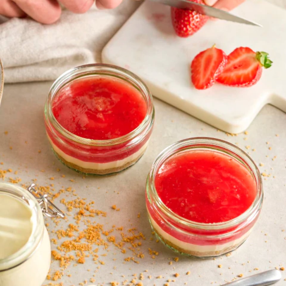 image 1 of Gu Strawberry & Clotted Cream Cheesecake Dessert (2x82g)