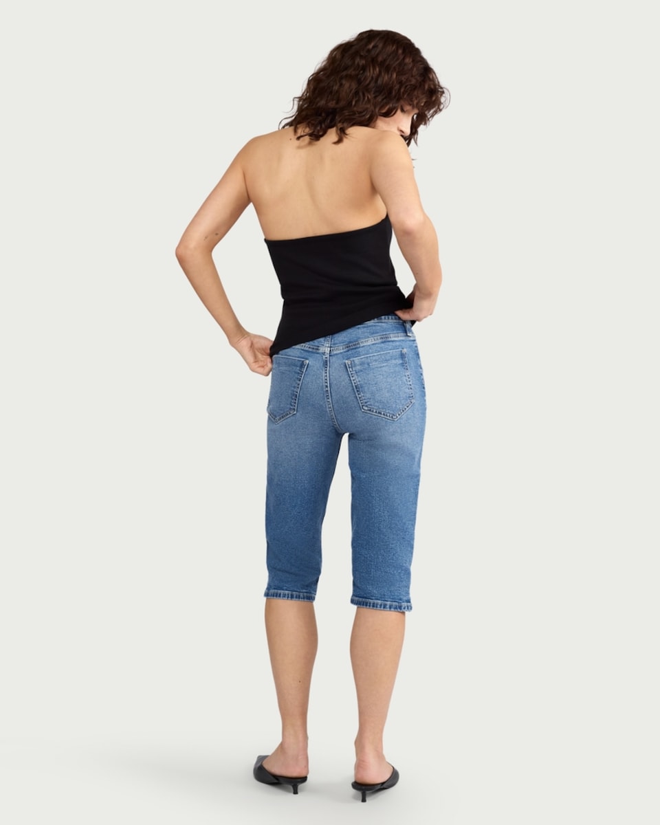 image 1 of F&F Mid Rise Capri Jeans in Blue