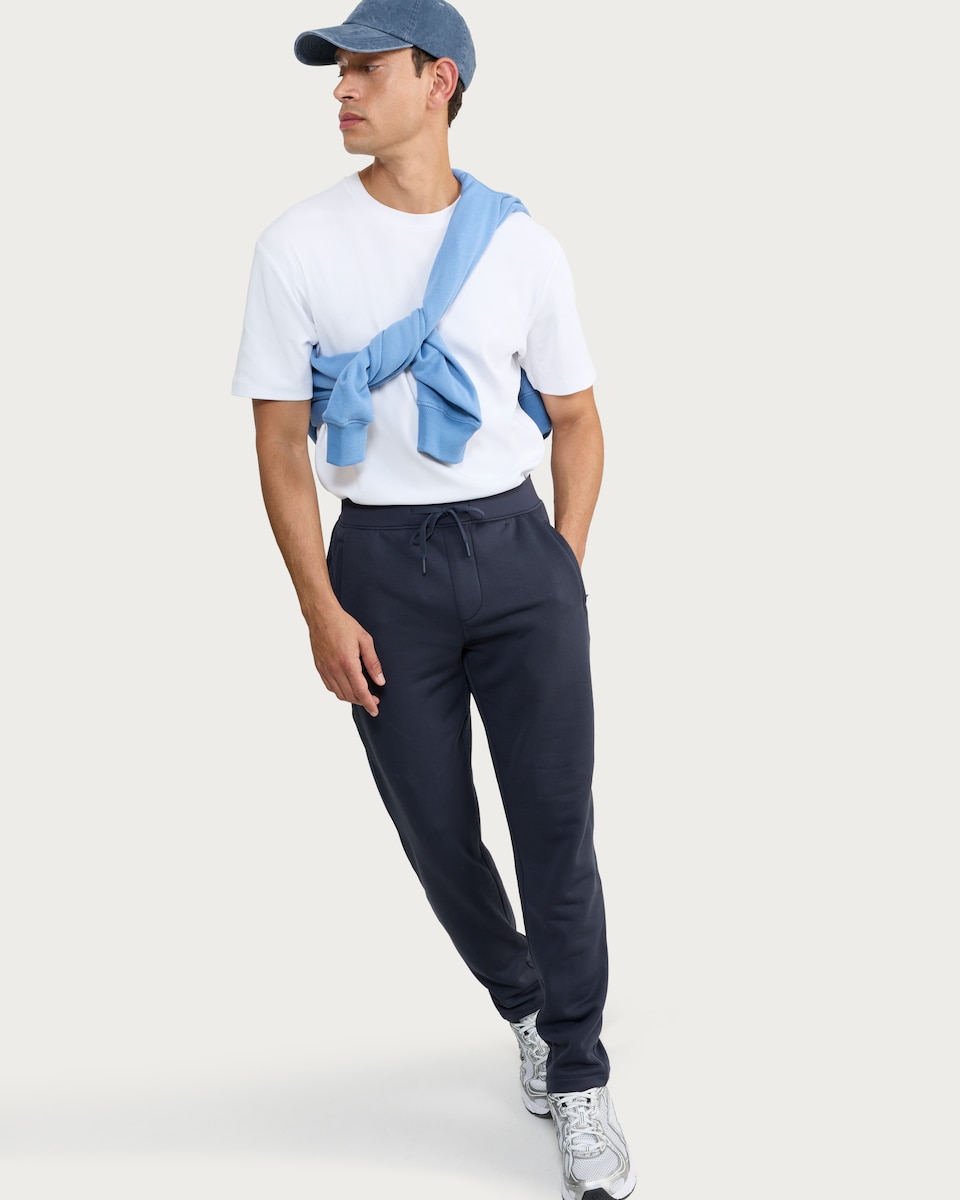 image 1 of F&F Active TECHSPORT Regular Fit Drawstring Joggers in Navy