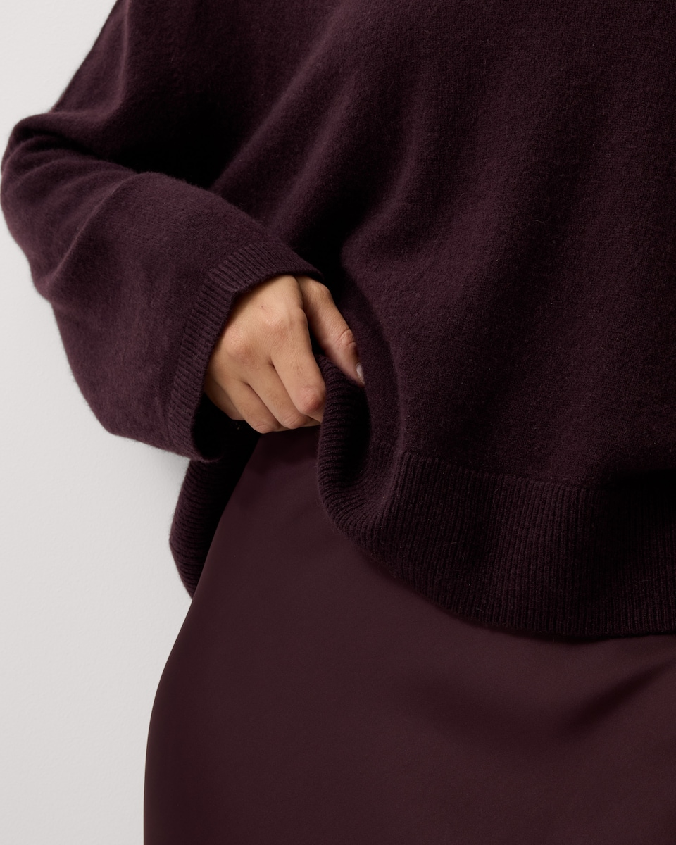 image 1 of F&F Pure Cashmere V Neck Jumper in Burgundy