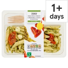 Tesco Basil Pesto, Tomato and Mozzarella Pasta 219g