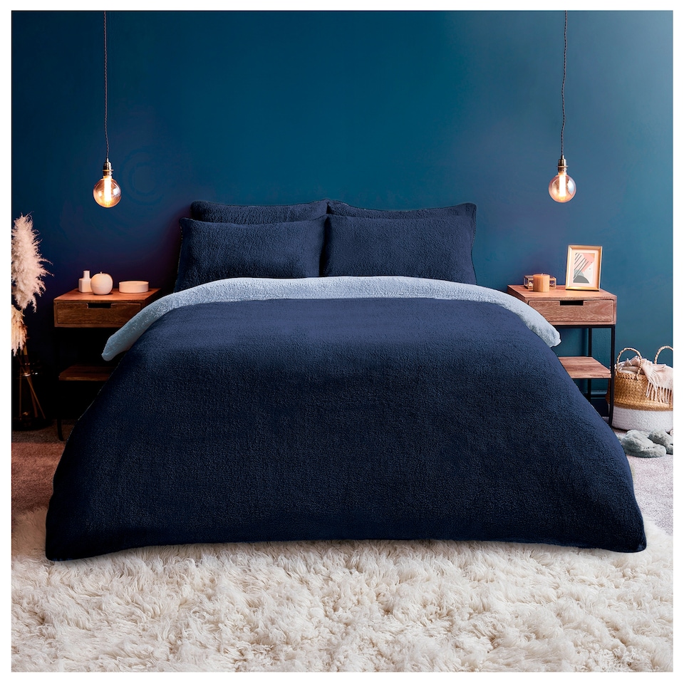 Silentnight Teddy Fleece Reversible Navy/ Blue Duvet Set - King