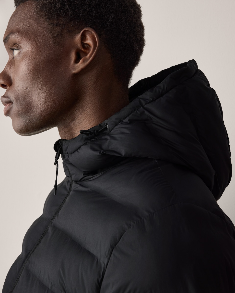image 1 of F&F Active OUTDOOR Lightweight Warmth Thermal Jacket in Black