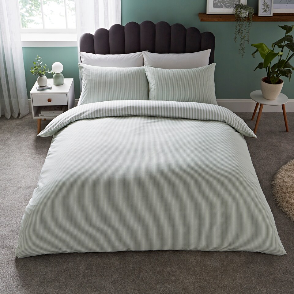 image 1 of Silentnight Supersoft Stripe Duvet Set King