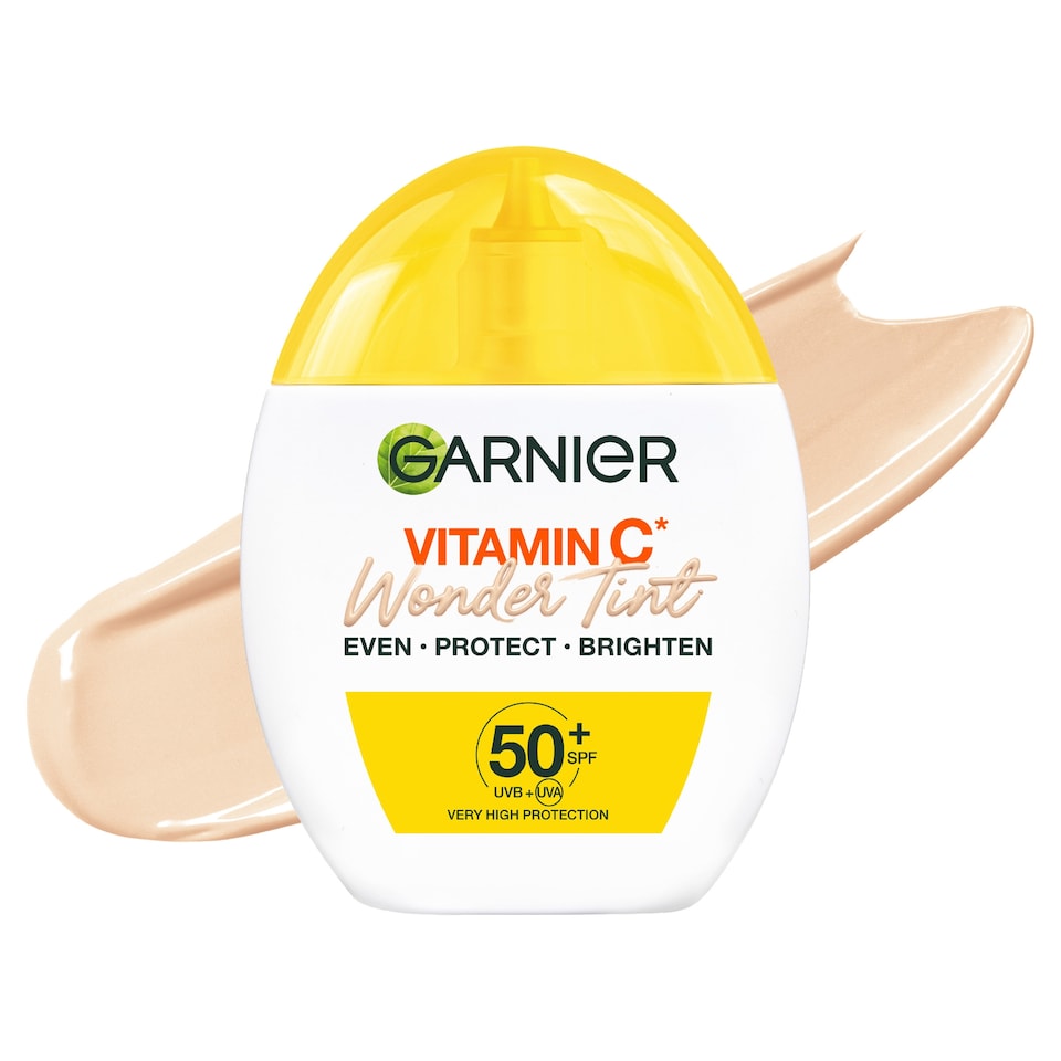 image 1 of Garnier Vitamin C Wonder Tint Tinted fluid SPF50 Light 40ml