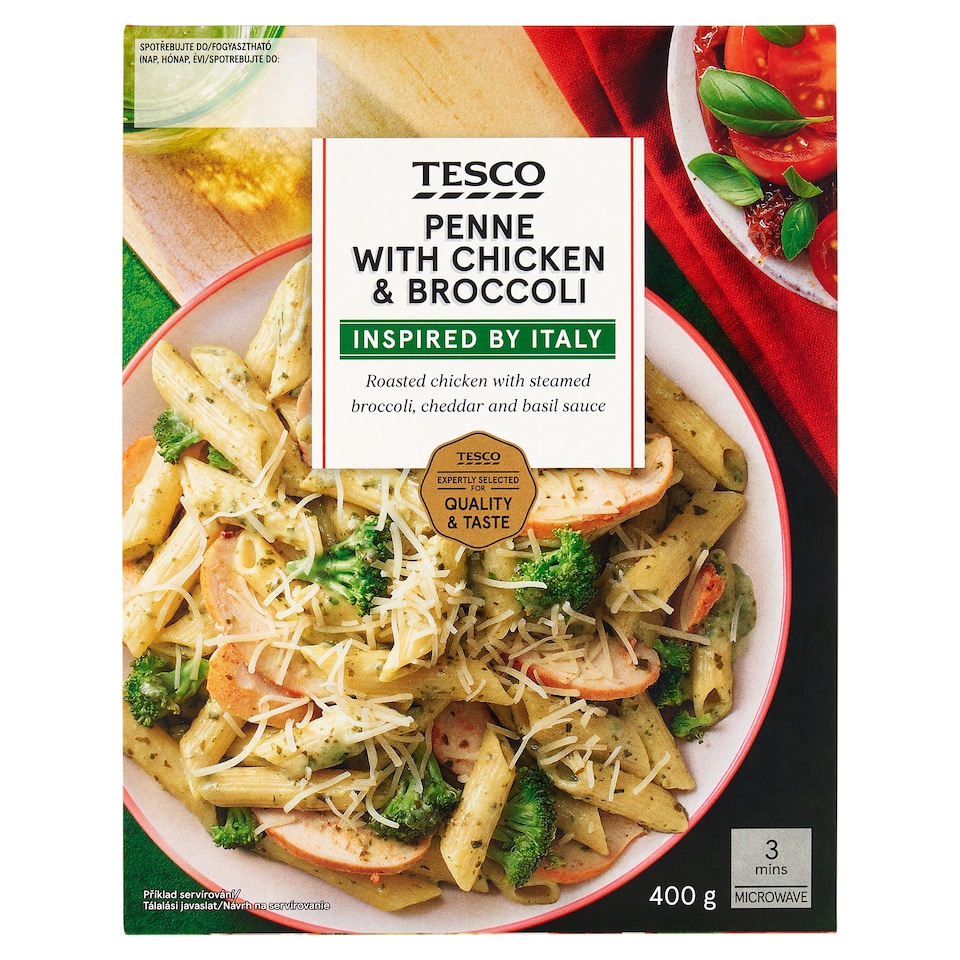Tesco főtt penne tészta bazsalikomos szósszal, párolt csirkemelldarabokkal, brokkolival 400 g