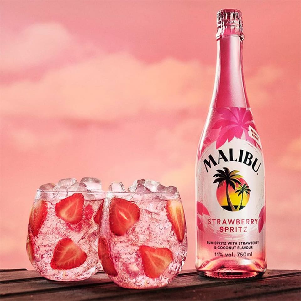 image 1 of Malibu Rum Strawberry Spritz 75Cl