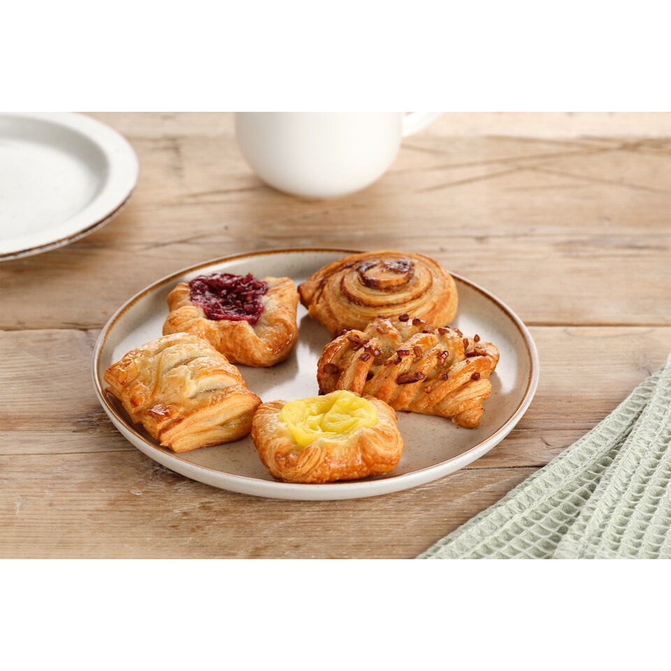 image 1 of Tesco Mini Danish Pastries Selection 5 Pack