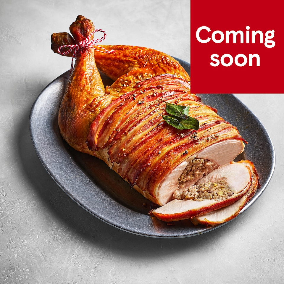 21. Tesco Finest British Free Range Easy Carve Turkey with a Pork, Cranberry & Chestnut Stuffing 2.87kg (Serves 12)