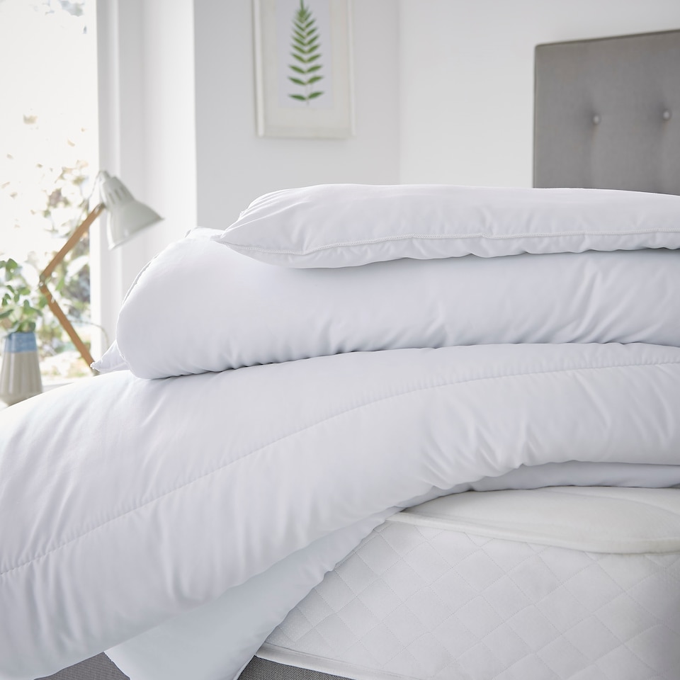 image 1 of Silentnight Refresh 10.5Tog Duvet Double