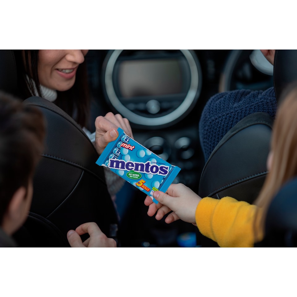 image 1 of Mentos Mint Chewy Sweets 5 X 38G