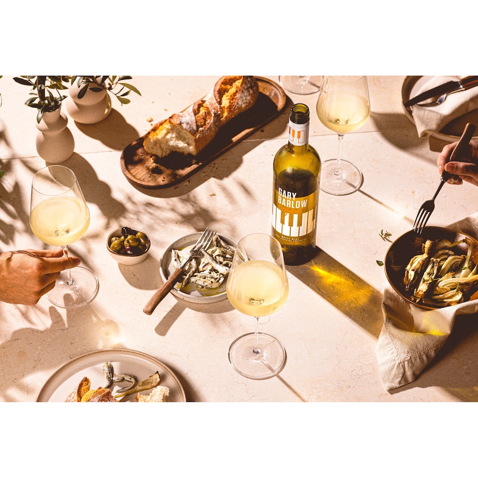 image 1 of Gary Barlow Organic White Wine 75Cl
