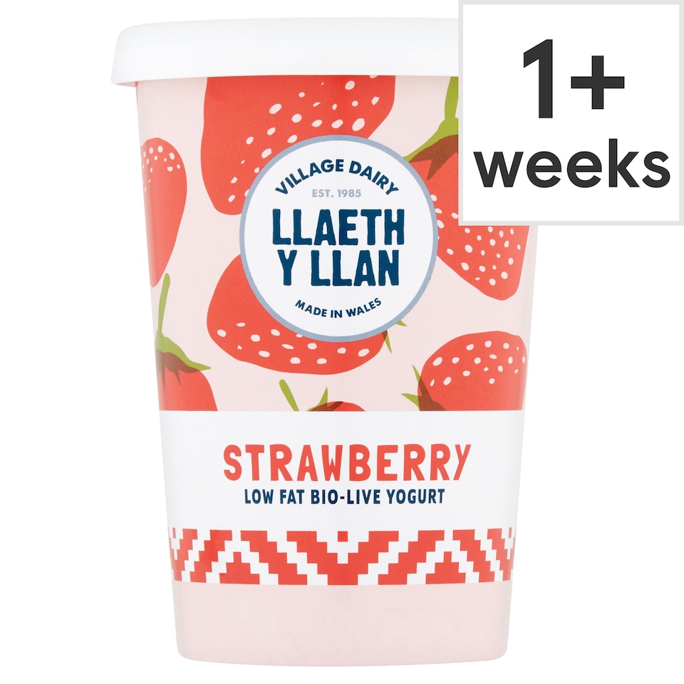 Llaeth Y Llan Low Fat Strawberry Yogurt 450G (L)