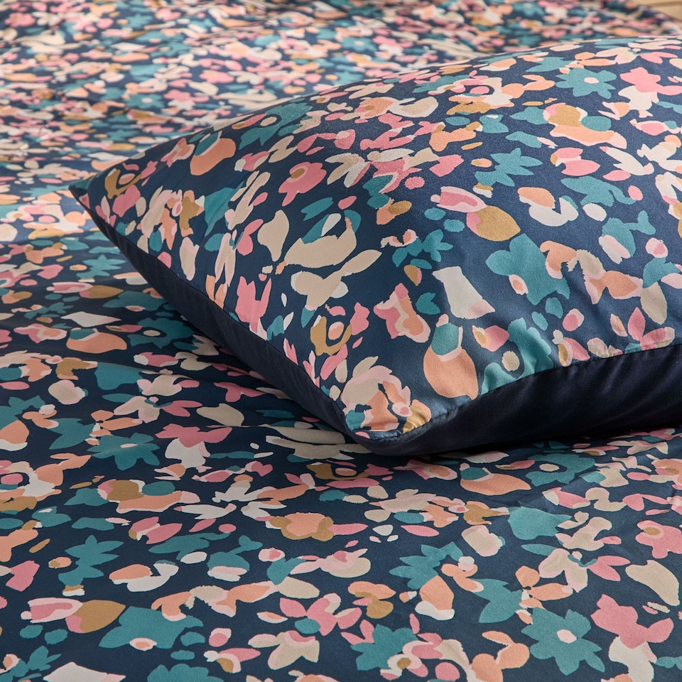 image 1 of  Silentnight Supersoft Navy Floral Duvet Set Double 