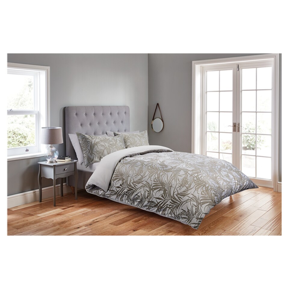 Fox And Ivy Palm Velvet Duvet Set Double