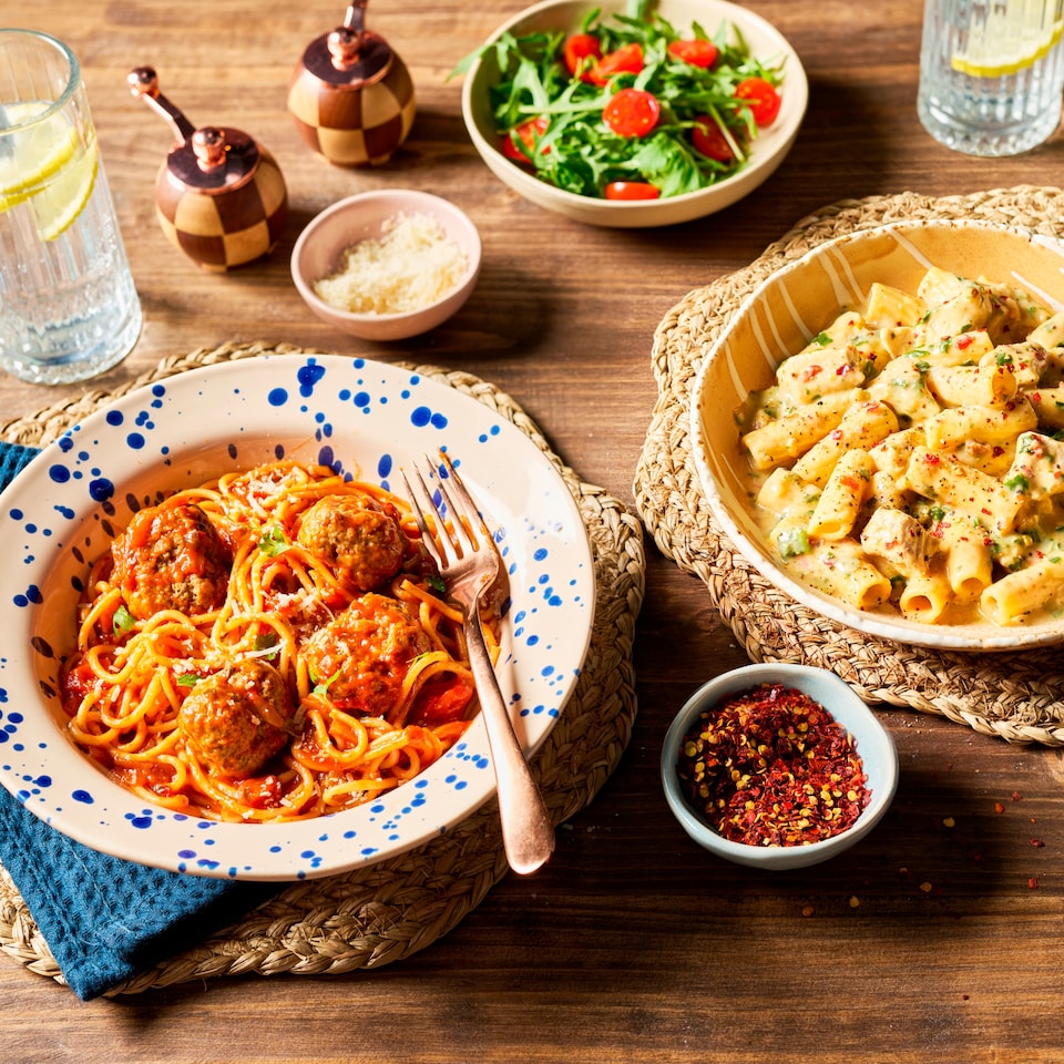image 1 of Zizzi Spaghetti Meatball Arrabbiata 400g