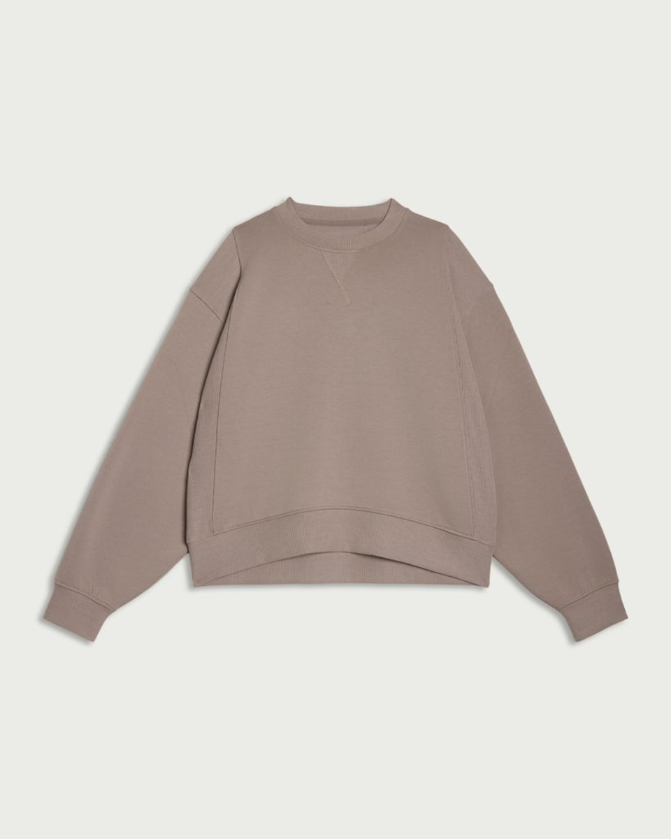 image 1 of F&F Active AFTERCLASS Sweatshirt in Neutral