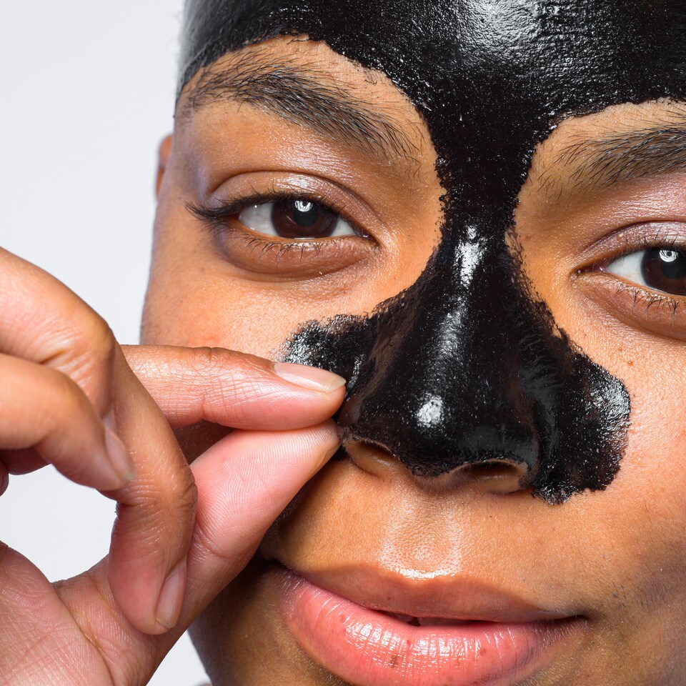 image 1 of Garnier Pure Active Anti-Blackhead Mask 32G