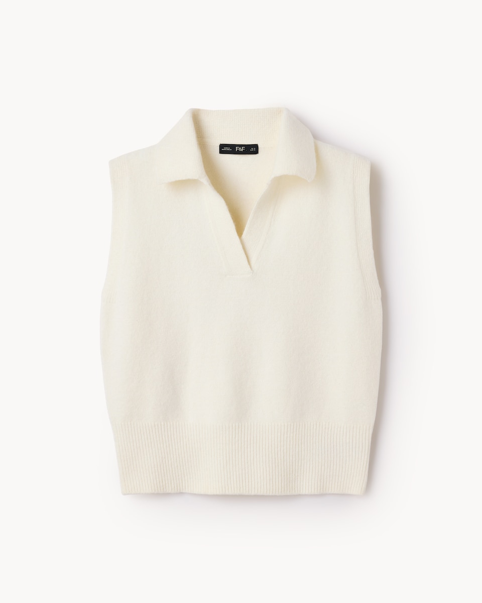 F&F Knitted Sleeveless Vest in Cream