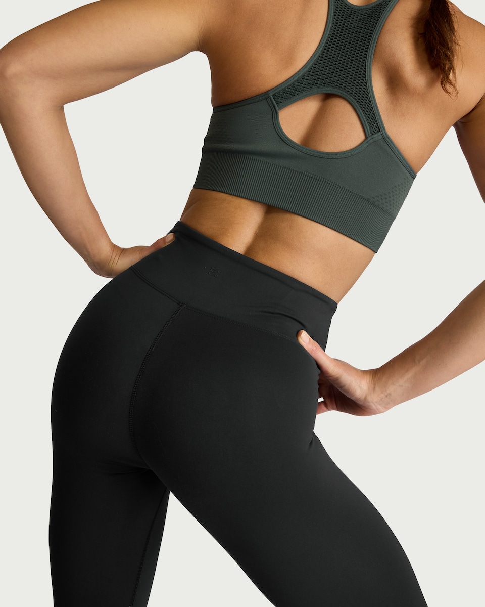 image 1 of F&F Active EVERYHOUR High Waisted 7/8 Leggings in Black