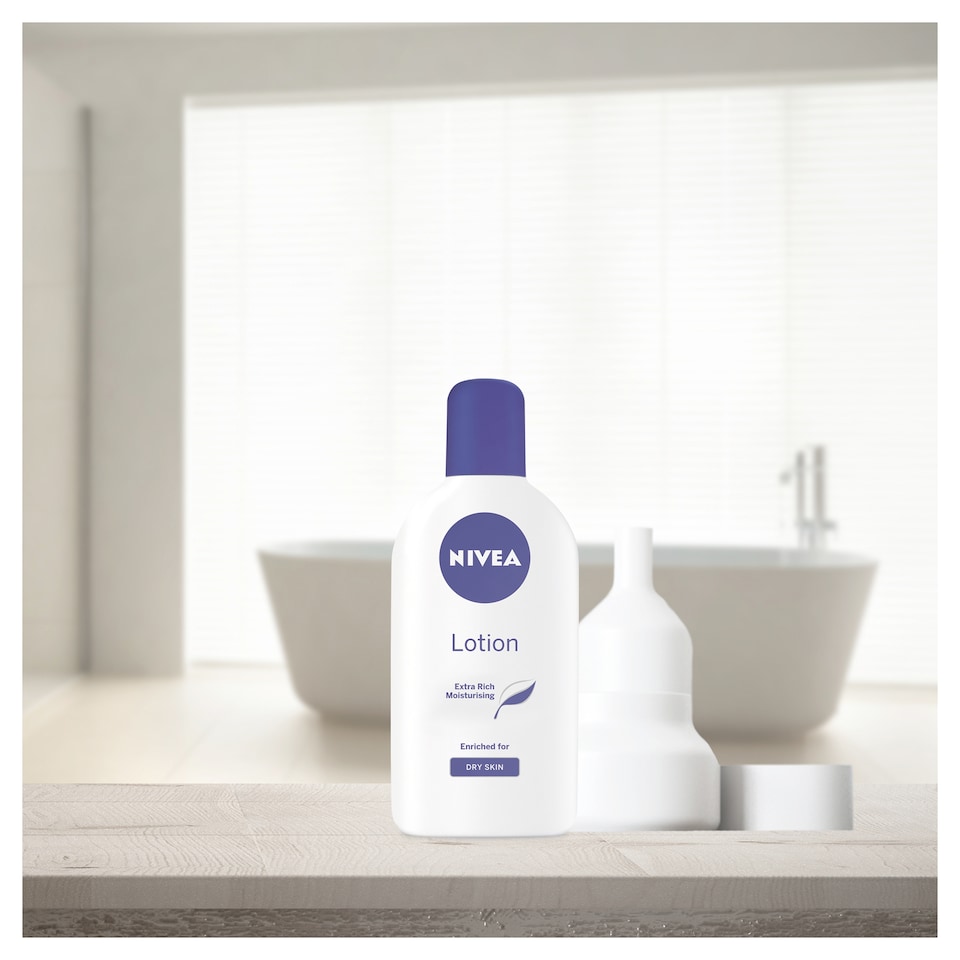 image 1 of NIVEA Extra Rich Moisturising Body Lotion Dry Skin 250ml