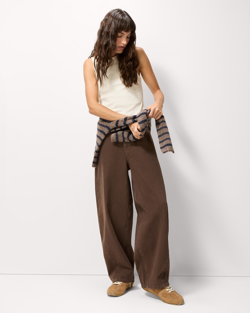 image 1 of F&F Mid Rise Barrel Leg Jeans in Chocolate