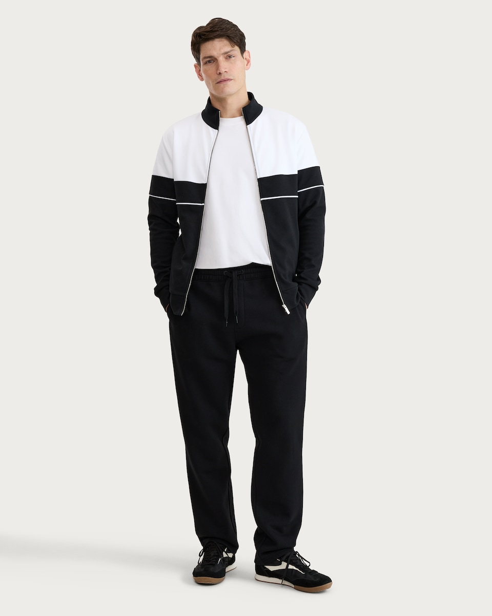 image 1 of F&F Active EVERYHOUR Cotton Rich Drawstring Open Hem Joggers in Black