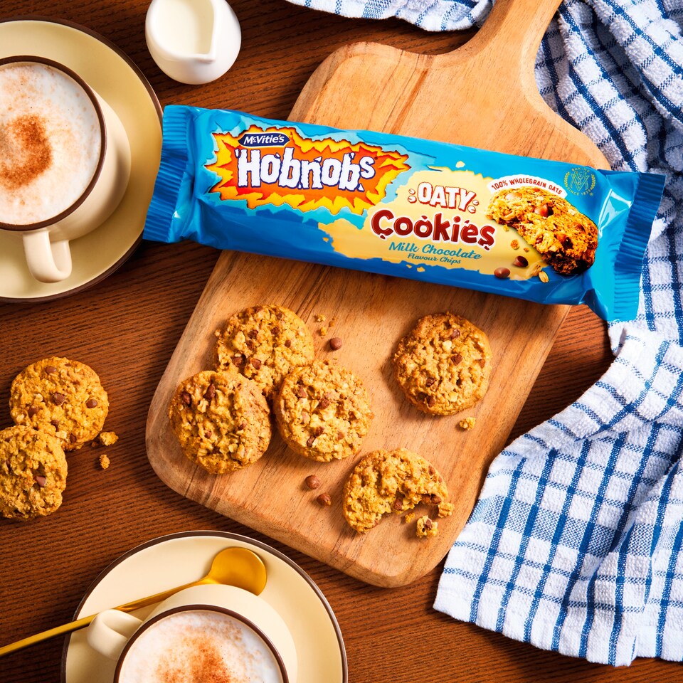 image 1 of McVitie's Hobnobs Biscuits Oaty Cookies Milk Chocolate 155g 