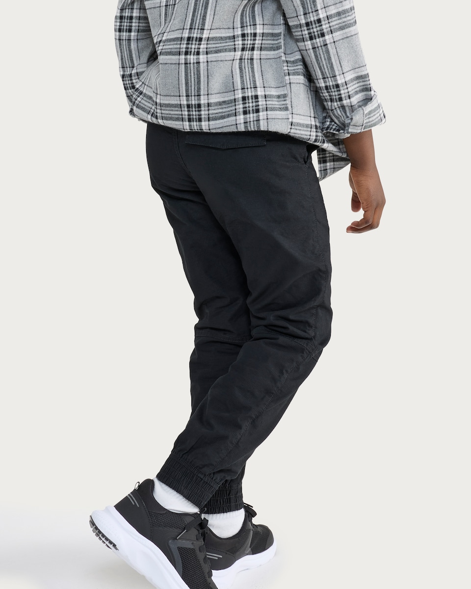 image 1 of F&F Boys Fleece Lined Cuffed Drawstring Joggers in Black