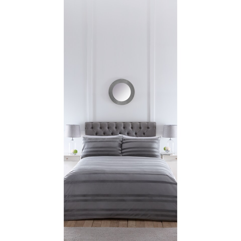 WEST PARK BOUTIQUE SILVER VELVET DUVET SET SUPERKING