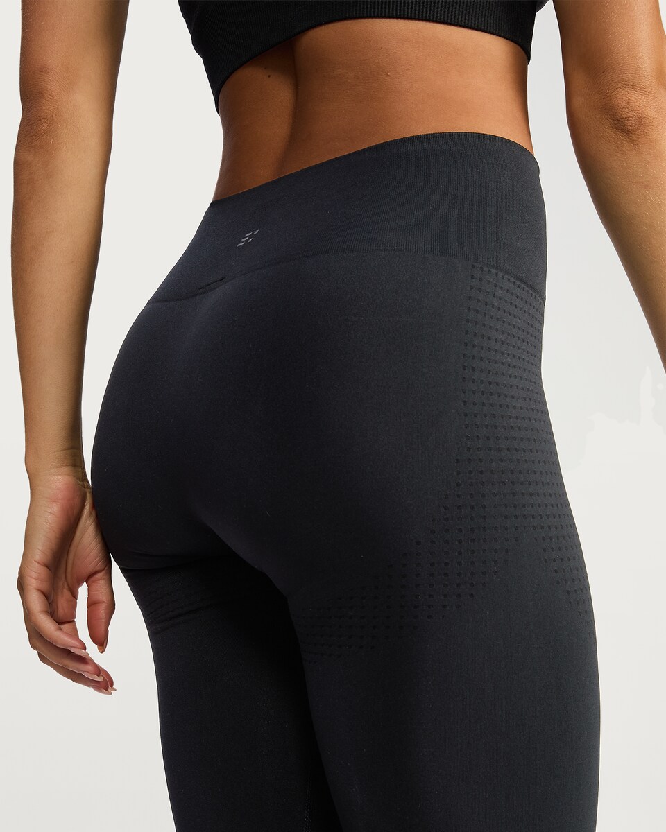 image 1 of F&F Active Seamfree High Waisted Sports Leggings in Black