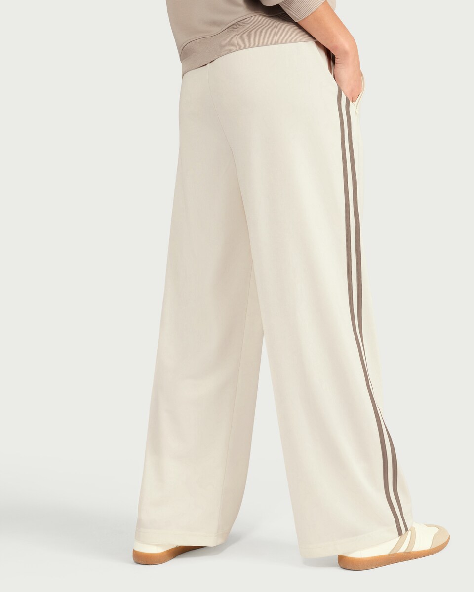 image 1 of F&F Active AFTERCLASS Side Stripe Wide Leg Joggers in Cream