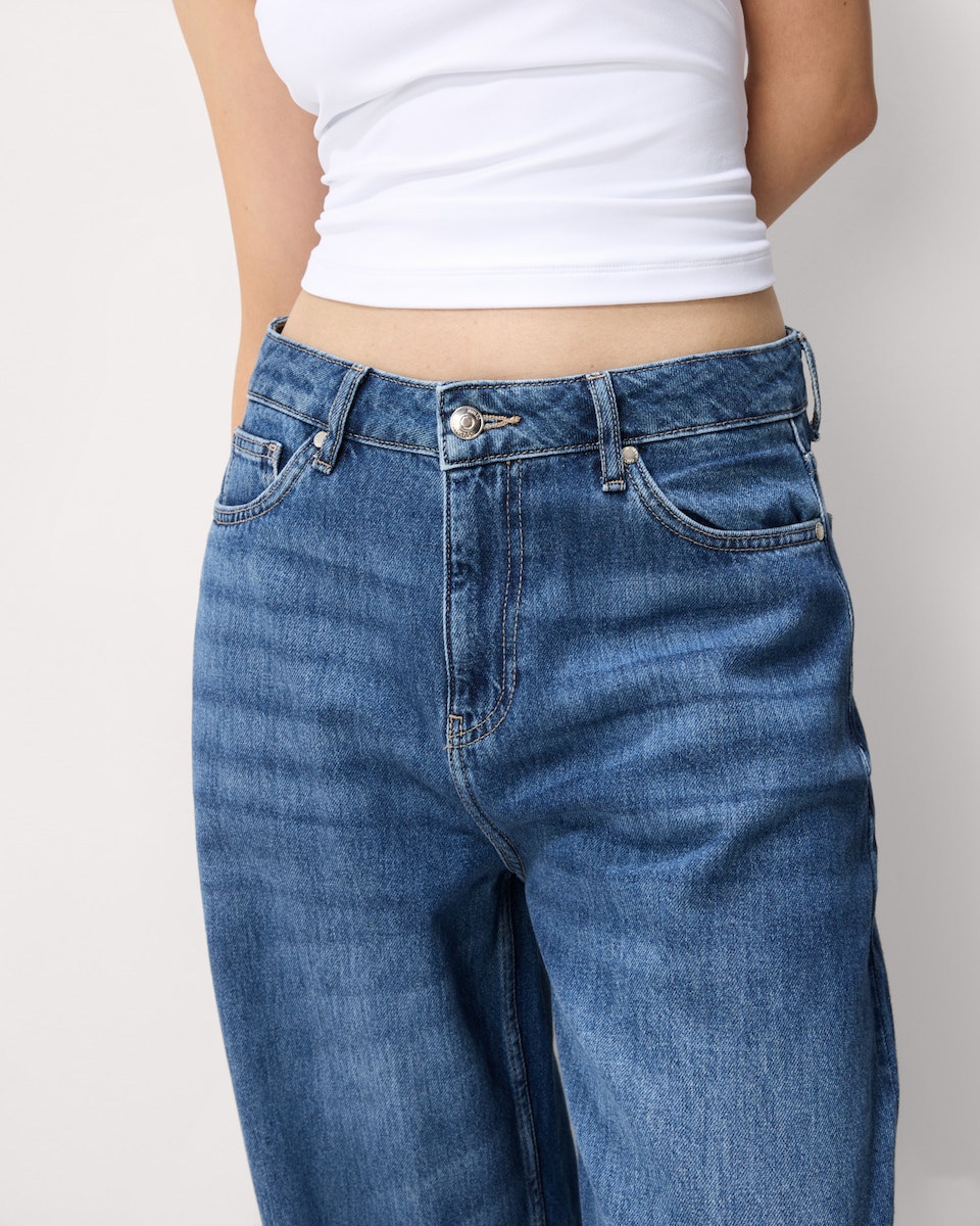 image 1 of F&F High Rise Relaxed Fit Turn Up Jeans in Navy