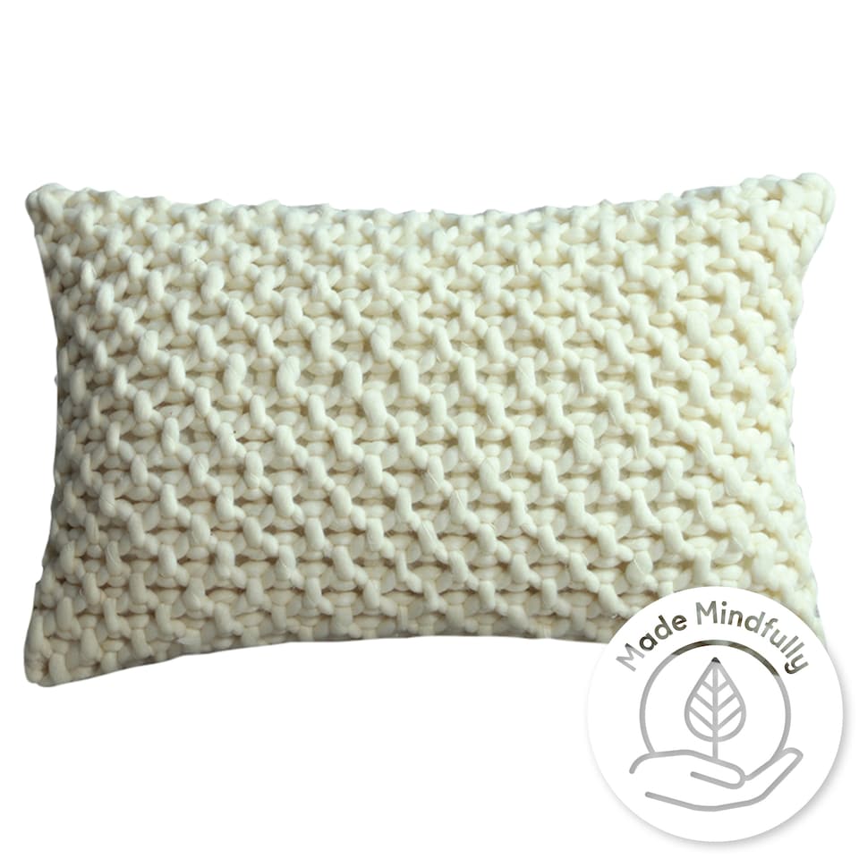 F&F Home krém kötött párna 30 cm x 50 cm