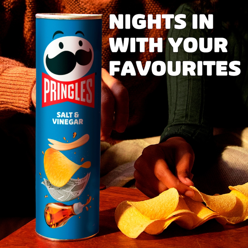 image 1 of Pringles Salt & Vinegar Sharing Crisps 165g