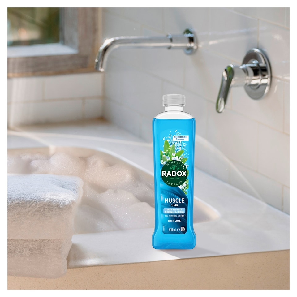 image 1 of Radox Muscle Soak Bath Soak Bubble Bath 500ml