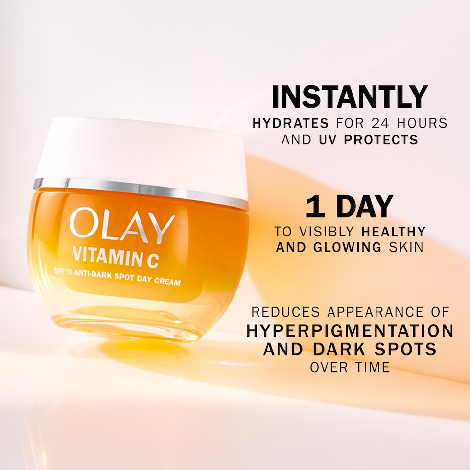 image 1 of Olay Vitamin C Face Moisturiser Day Cream SPF30 50ml