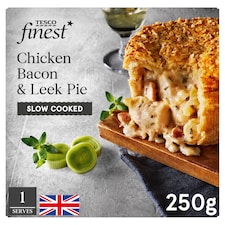 Tesco Finest Chicken, Bacon & Leek Pie 250g