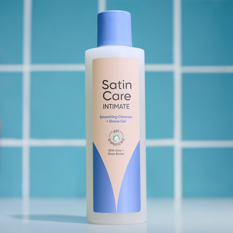 Satin Care Intim Szőrzethez és Bőrterülethez, Bőrsimító Tisztítógél + Borotvazselé, 190ml  1. kép