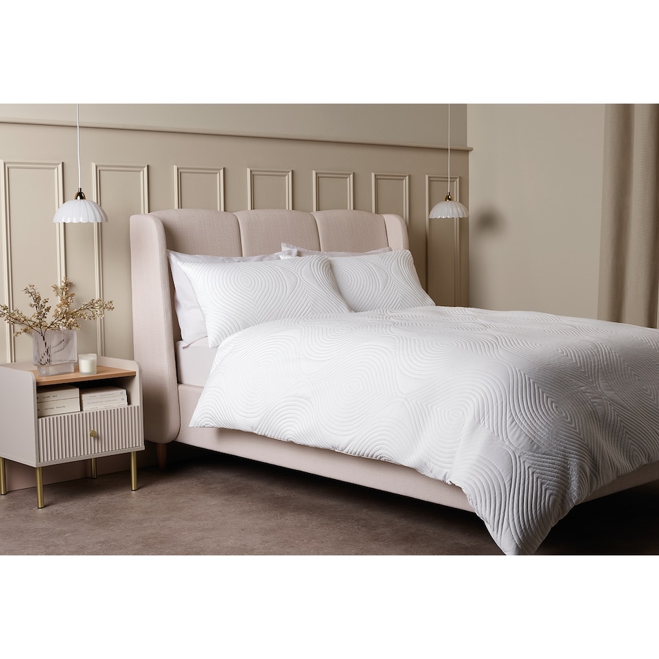 F&F Home Bedding White Pinsonic Duvet Set King