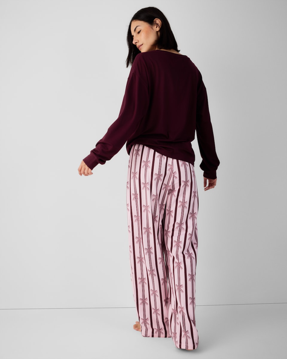 image 1 of F&F Fleece Bow Pyjama Set in Burgundy