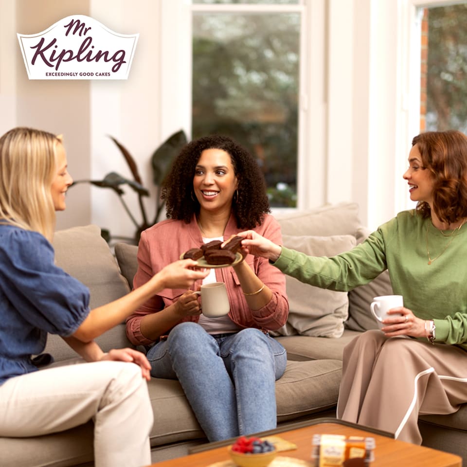 image 1 of Mr Kipling Deliciously Good Chocolate Slices 6 Pack