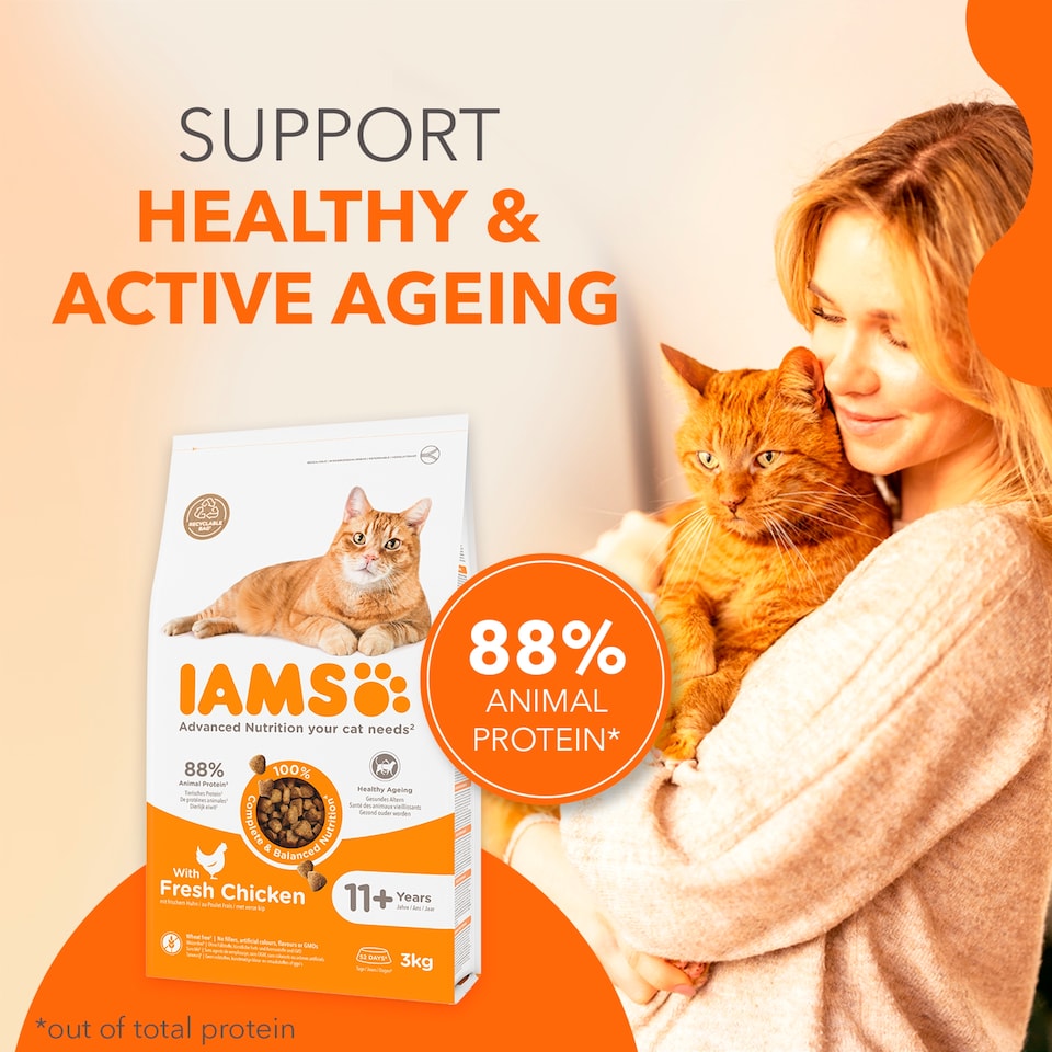 image 1 of IAMS Senior 11+ Dry Cat Food Chicken 800g