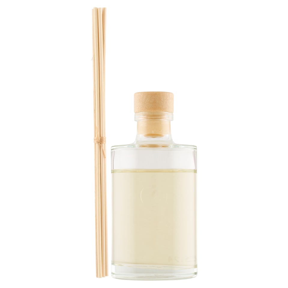Obrázek 1 pro produkt Glade Twinkling Apple & Cinnamon osvěžovač vzduchu vonné tyčinky 50ml