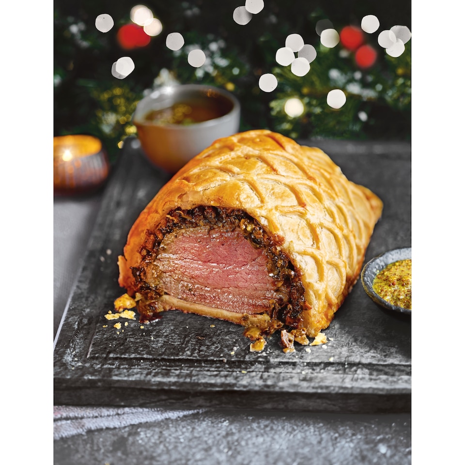 image 1 of 45. Tesco Finest 30-Day Matured Beef Wellington 0.9-1.2kg (Serves 4)