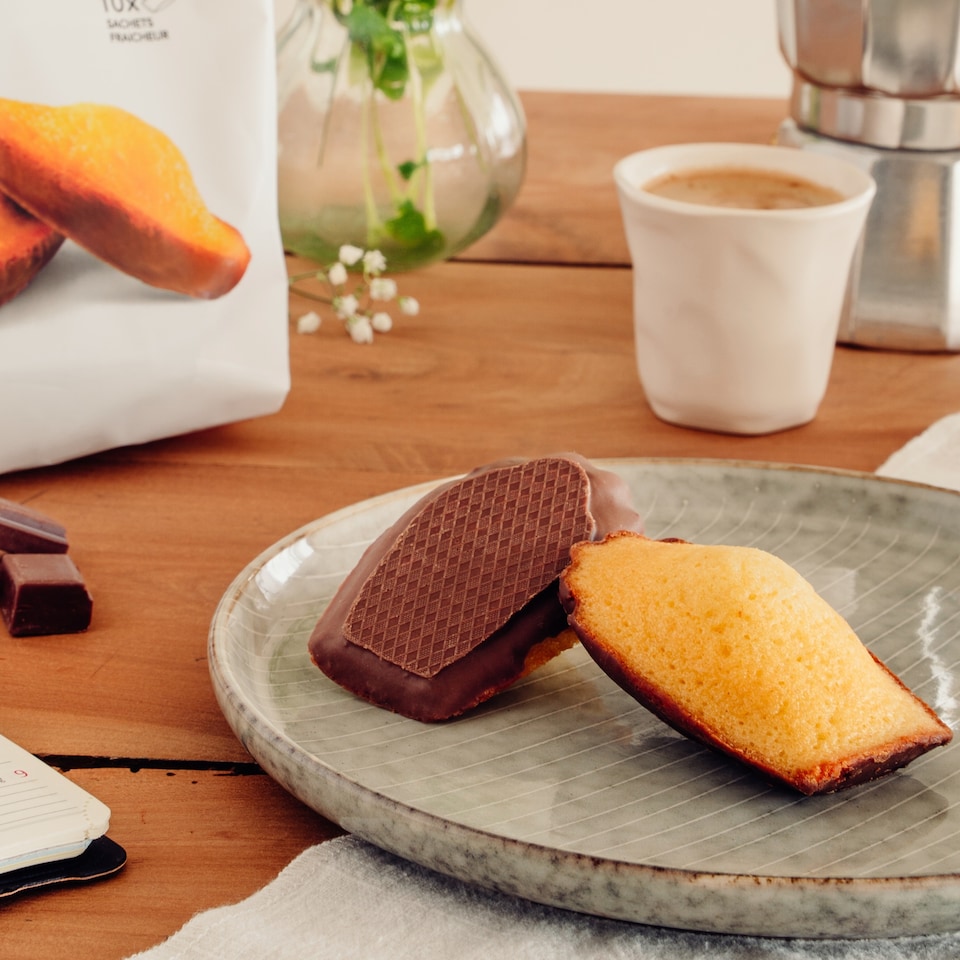 image 1 of Bonne Maman Chocolate Madeleines with Milk 7 Pack